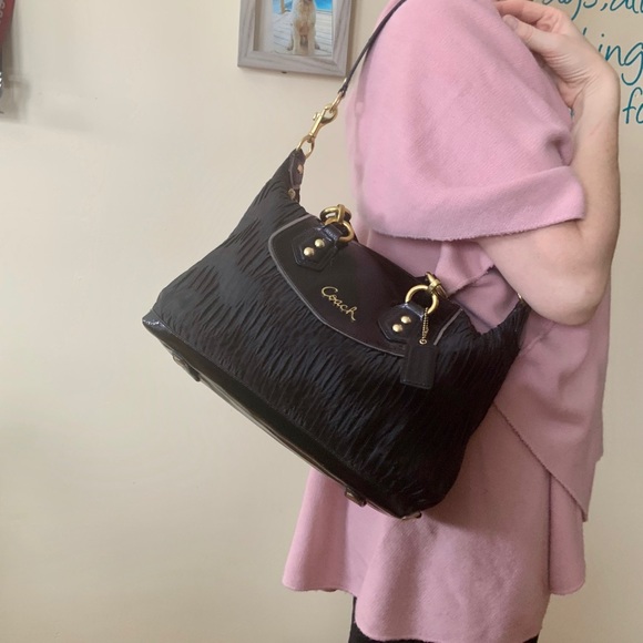 Coach pleated black purse - Picture 7 of 8